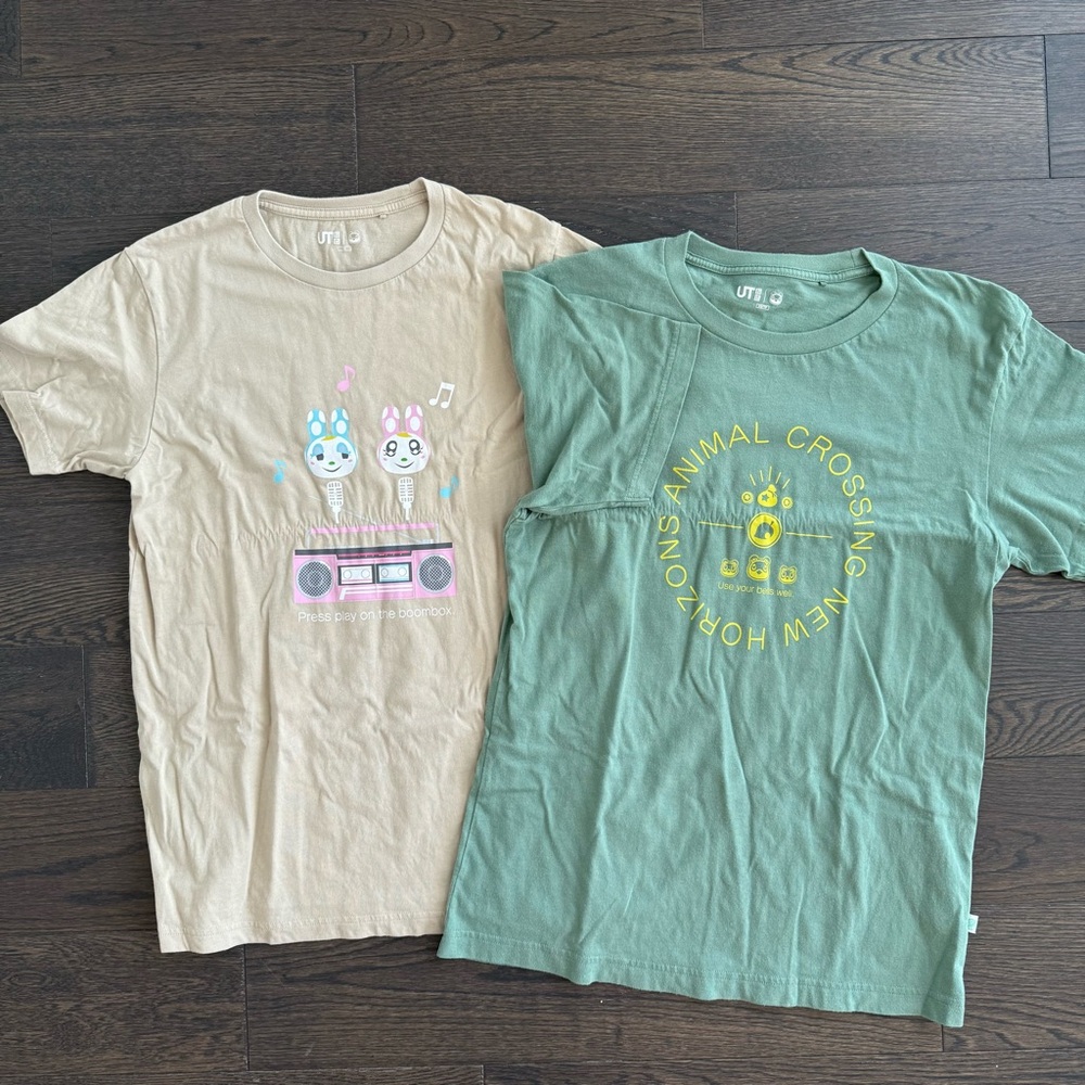 ANIMAL CROSSING SHORT SLEEVE UT T-Shirts - Green & Tan